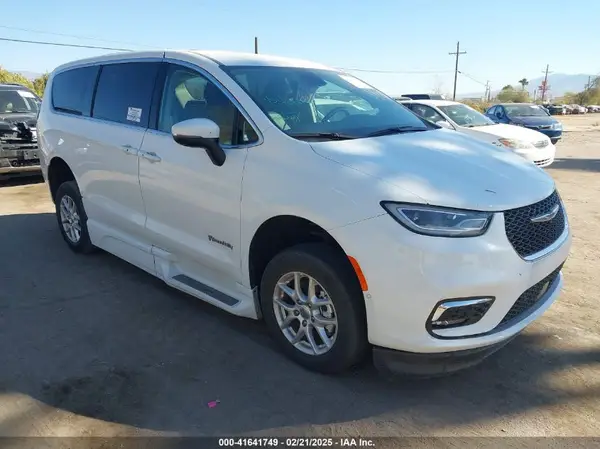 2C4RC1BG3PR579080 2023 CHRYSLER PACIFICA - Image 1