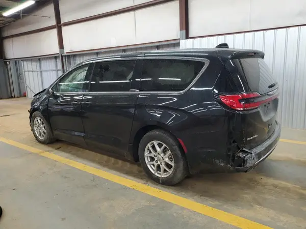 2C4RC1BG3PR582271 2023 CHRYSLER PACIFICA - Image 2