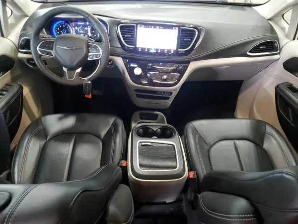 2C4RC1BG3PR588247 2023 CHRYSLER PACIFICA - Image 8
