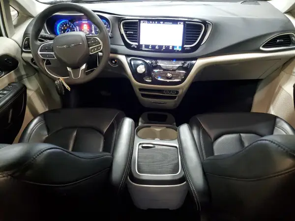 2C4RC1BG3PR590497 2023 CHRYSLER PACIFICA - Image 8