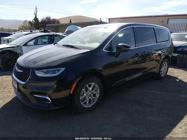2C4RC1BG3PR624910 2023 CHRYSLER PACIFICA - Image 2