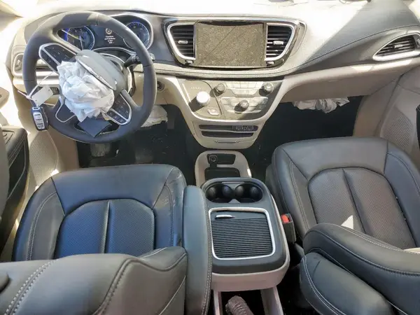 2C4RC1BG3PR629587 2023 CHRYSLER PACIFICA - Image 8