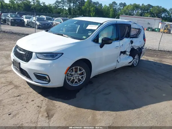 2C4RC1BG3RR123230 2024 CHRYSLER PACIFICA - Image 2