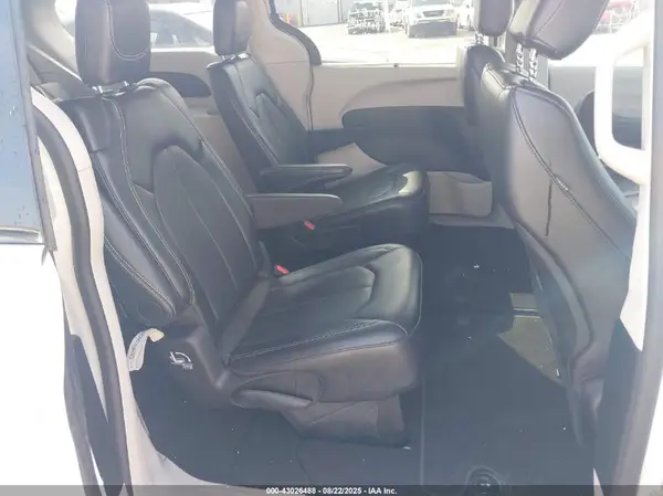 2C4RC1BG3RR124393 2024 CHRYSLER PACIFICA - Image 8