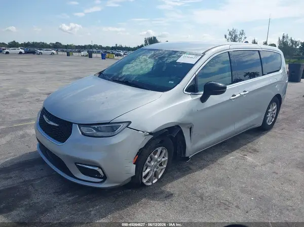 2C4RC1BG3RR125625 2024 CHRYSLER PACIFICA - Image 2