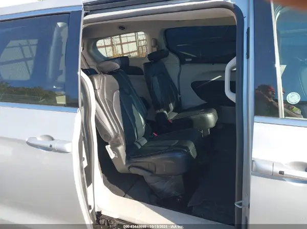 2C4RC1BG3RR131683 2024 CHRYSLER PACIFICA - Image 8