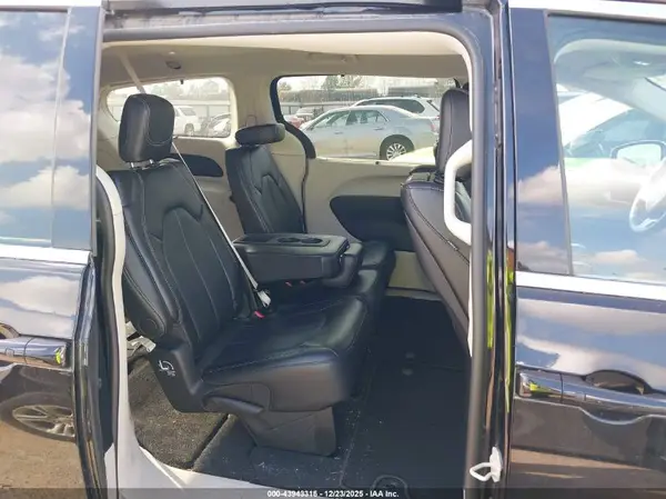 2C4RC1BG3RR132512 2024 CHRYSLER PACIFICA - Image 8
