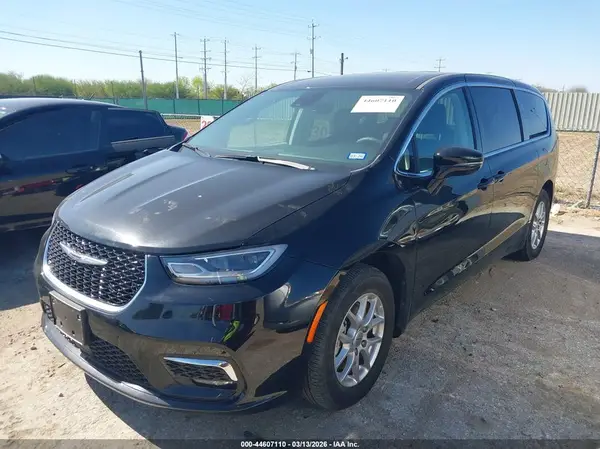 2C4RC1BG3RR136513 2024 CHRYSLER PACIFICA - Image 2