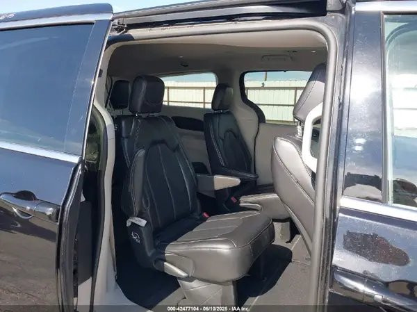 2C4RC1BG3RR143333 2024 CHRYSLER PACIFICA - Image 8