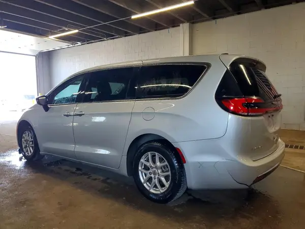 2C4RC1BG3RR148869 2024 CHRYSLER PACIFICA - Image 2