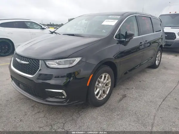 2C4RC1BG3RR161685 2024 CHRYSLER PACIFICA - Image 2