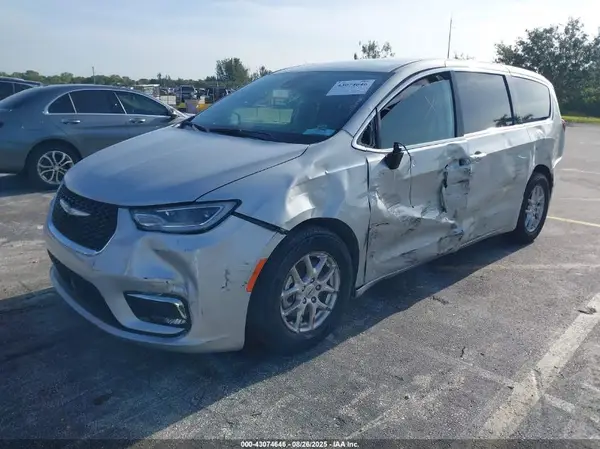 2C4RC1BG3RR162190 2024 CHRYSLER PACIFICA - Image 2
