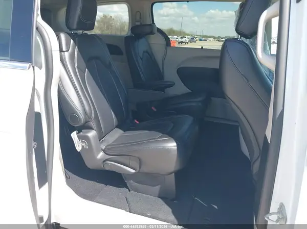2C4RC1BG3RR165431 2024 CHRYSLER PACIFICA - Image 8