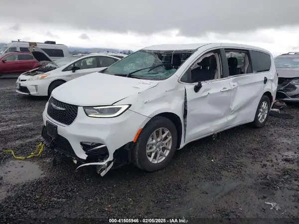 2C4RC1BG3RR165624 2024 CHRYSLER PACIFICA - Image 2
