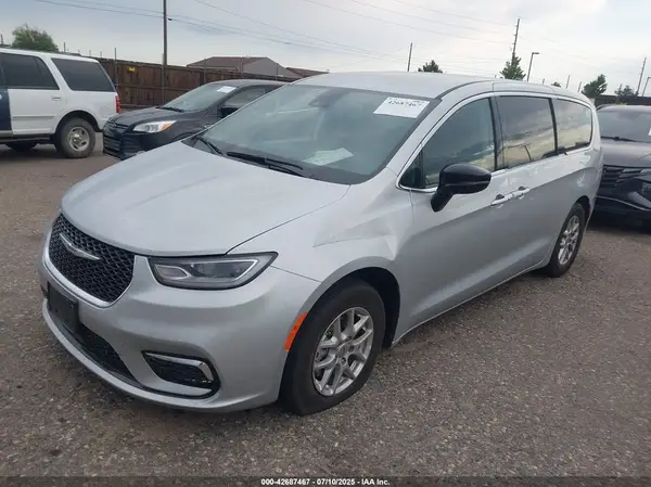 2C4RC1BG3RR171875 2024 CHRYSLER PACIFICA - Image 2