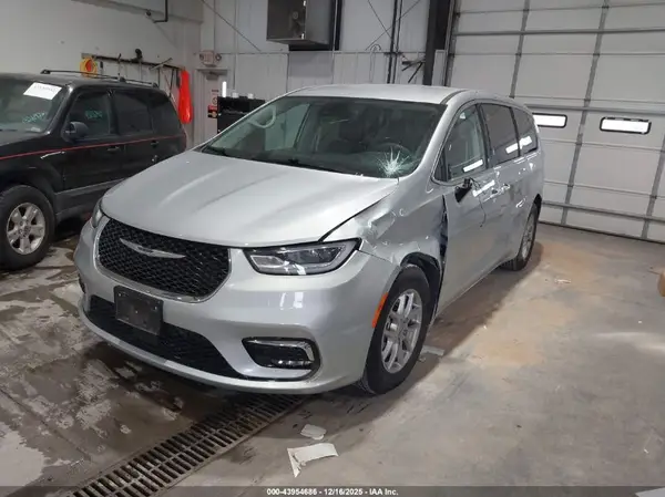 2C4RC1BG3RR172976 2024 CHRYSLER PACIFICA - Image 2