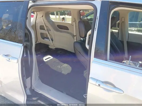 2C4RC1BG3RR173223 2024 CHRYSLER PACIFICA - Image 8