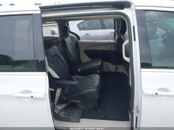 2C4RC1BG3RR202770 2024 CHRYSLER PACIFICA - Image 8