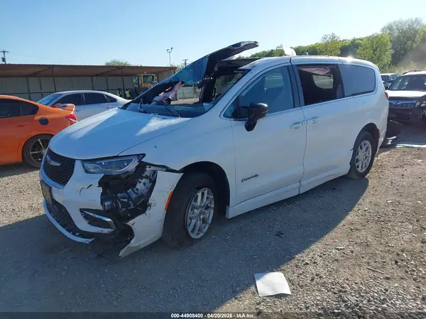 2C4RC1BG3SR500743 2025 CHRYSLER PACIFICA - Image 2