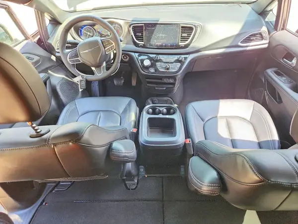 2C4RC1BG3SR502427 2025 CHRYSLER PACIFICA - Image 8