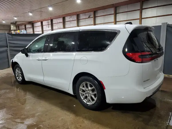 2C4RC1BG3SR504100 2025 CHRYSLER PACIFICA - Image 2