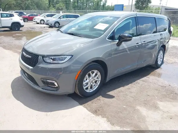 2C4RC1BG3SR504503 2025 CHRYSLER PACIFICA - Image 2