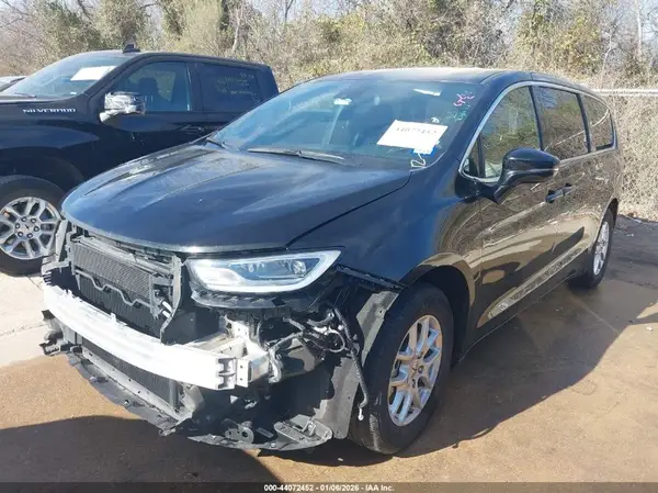 2C4RC1BG3SR520569 2025 CHRYSLER PACIFICA - Image 2