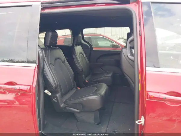 2C4RC1BG3SR531362 2025 CHRYSLER PACIFICA - Image 8