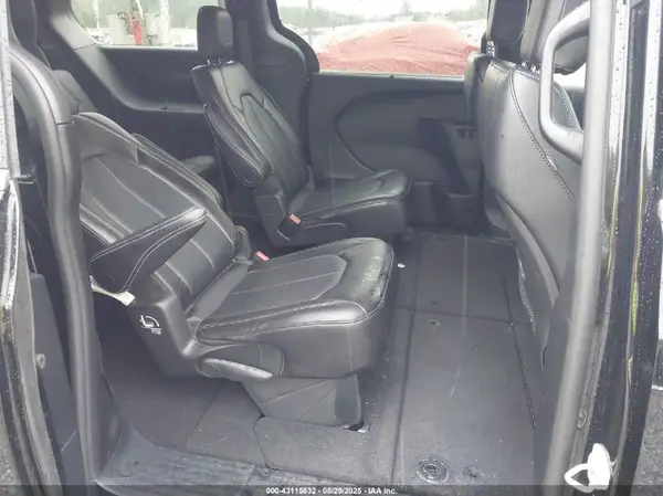 2C4RC1BG3SR539235 2025 CHRYSLER PACIFICA - Image 8