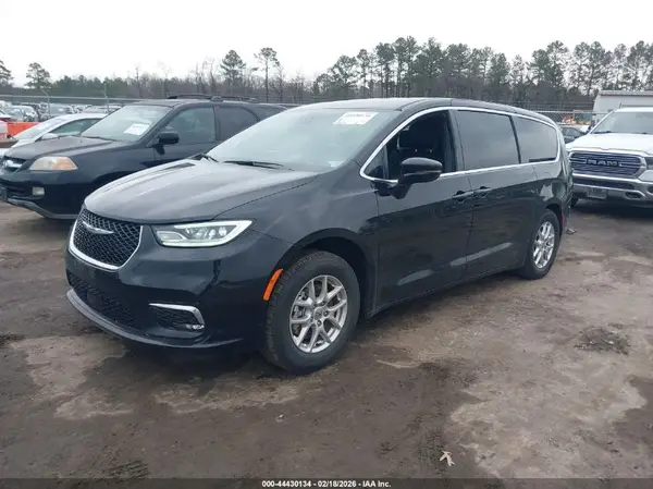 2C4RC1BG3SR540627 2025 CHRYSLER PACIFICA - Image 2