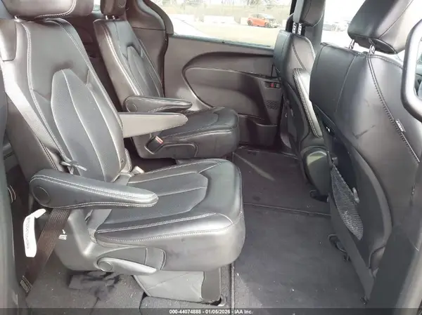 2C4RC1BG3SR544564 2025 CHRYSLER PACIFICA - Image 8