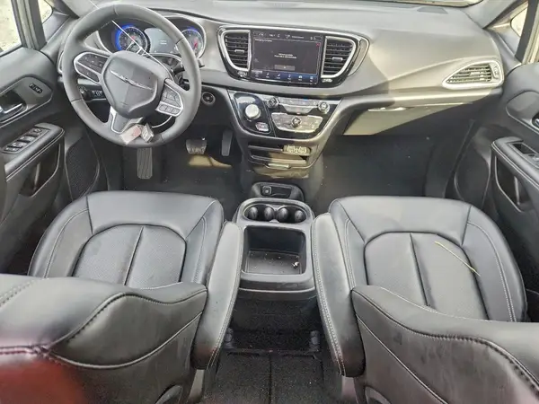2C4RC1BG3SR544581 2025 CHRYSLER PACIFICA - Image 8