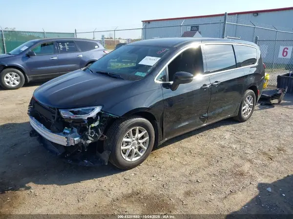 2C4RC1BG3SR548632 2025 CHRYSLER PACIFICA - Image 2