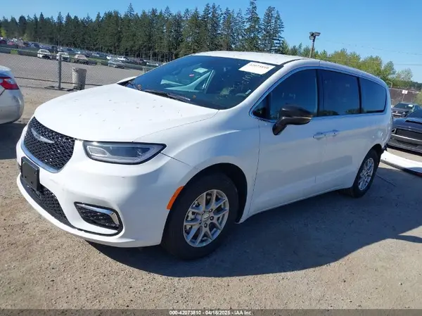 2C4RC1BG3SR551272 2025 CHRYSLER PACIFICA - Image 2