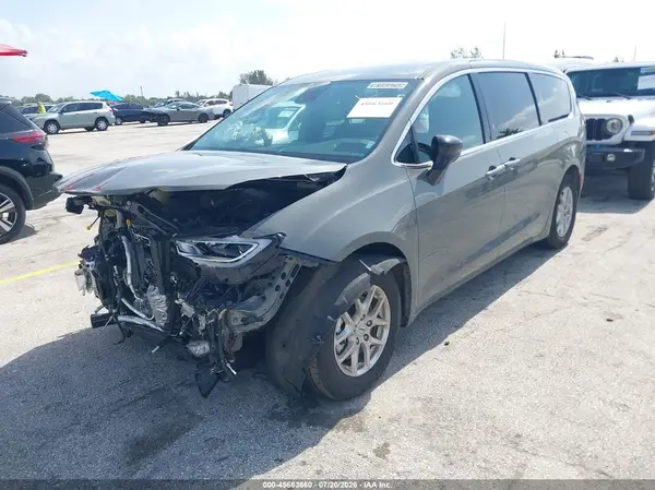2C4RC1BG3SR553426 2025 CHRYSLER PACIFICA - Image 2