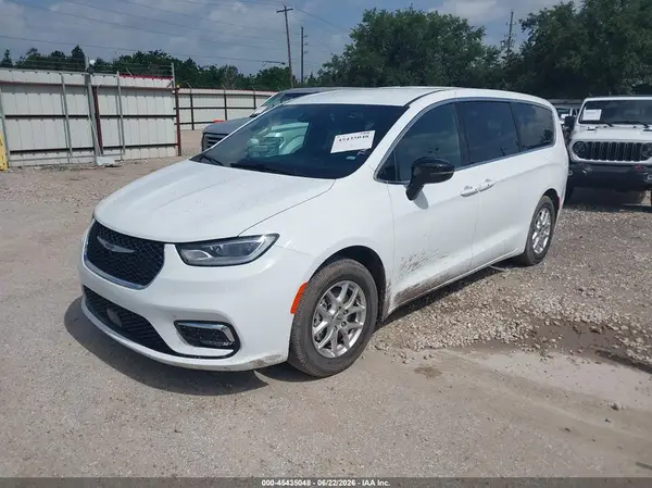 2C4RC1BG3SR553913 2025 CHRYSLER PACIFICA - Image 2