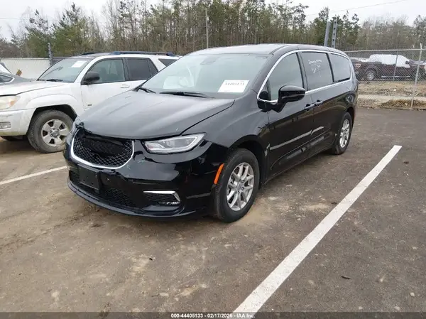 2C4RC1BG3SR560702 2025 CHRYSLER PACIFICA - Image 2