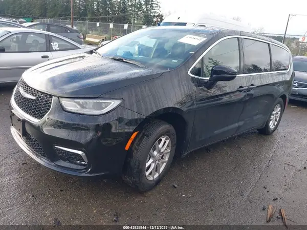 2C4RC1BG3SR614337 2025 CHRYSLER PACIFICA - Image 2