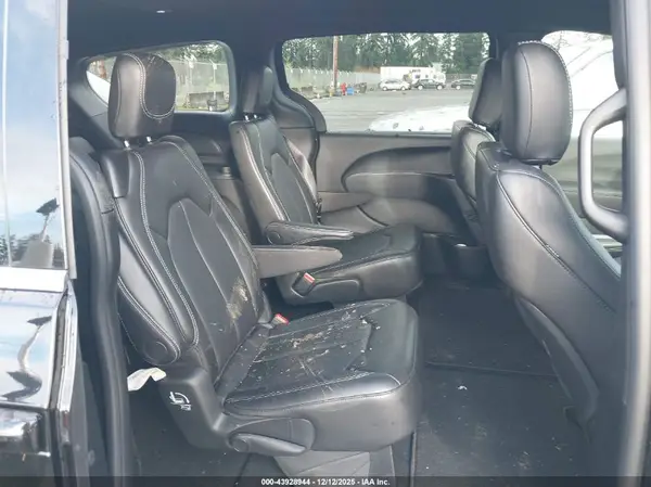 2C4RC1BG3SR614337 2025 CHRYSLER PACIFICA - Image 8