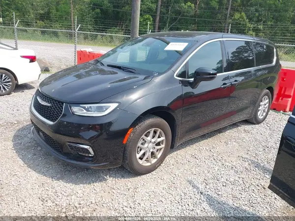 2C4RC1BG3TR155358 2026 CHRYSLER PACIFICA - Image 2