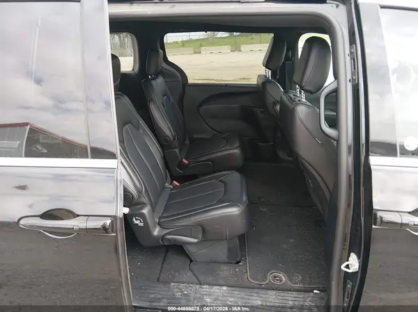 2C4RC1BG3TR169230 2026 CHRYSLER PACIFICA - Image 8