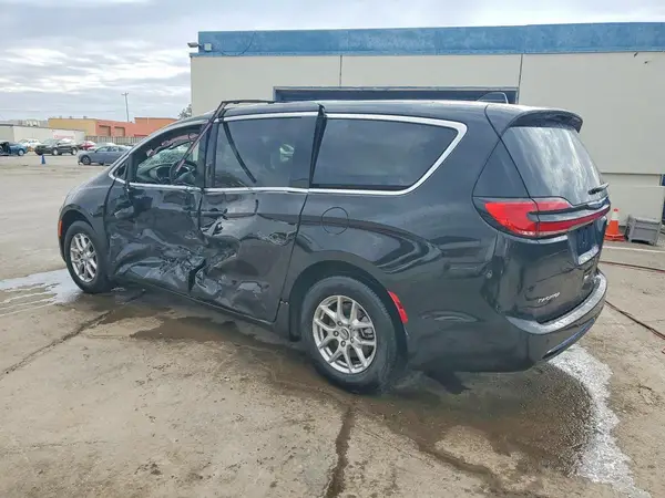 2C4RC1BG3TR179921 2026 CHRYSLER PACIFICA - Image 2