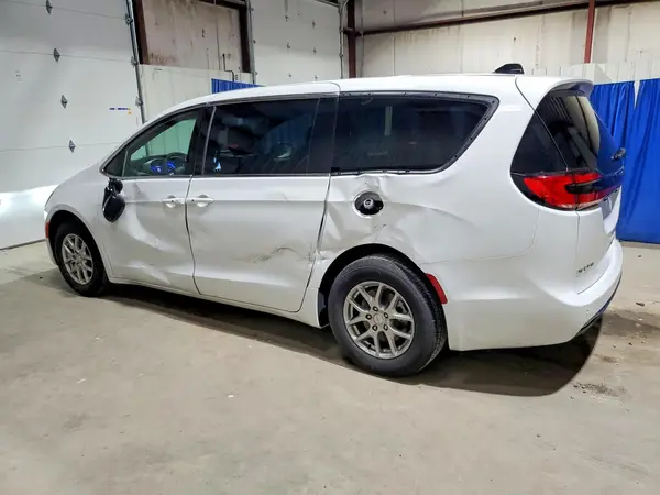 2C4RC1BG3VR571610 2027 CHRYSLER PACIFICA - Image 2