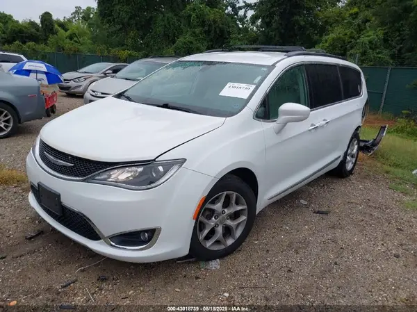 2C4RC1BG4HR501232 2017 CHRYSLER PACIFICA - Image 2