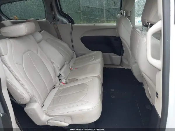 2C4RC1BG4HR501232 2017 CHRYSLER PACIFICA - Image 8