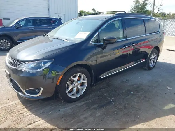 2C4RC1BG4HR507418 2017 CHRYSLER PACIFICA - Image 2