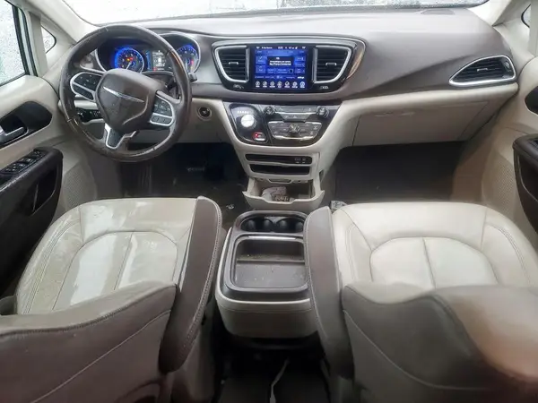 2C4RC1BG4HR507905 2017 CHRYSLER PACIFICA - Image 8