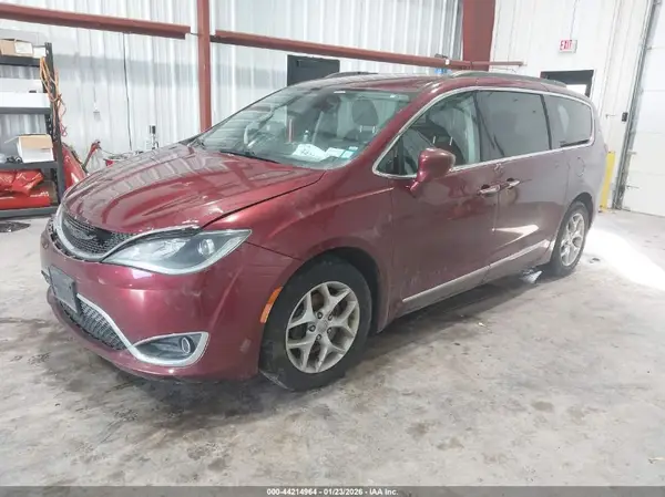 2C4RC1BG4HR509282 2017 CHRYSLER PACIFICA - Image 2