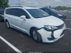 2C4RC1BG4HR510870 2017 CHRYSLER PACIFICA