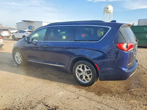 2C4RC1BG4HR514806 2017 CHRYSLER PACIFICA - Image 2